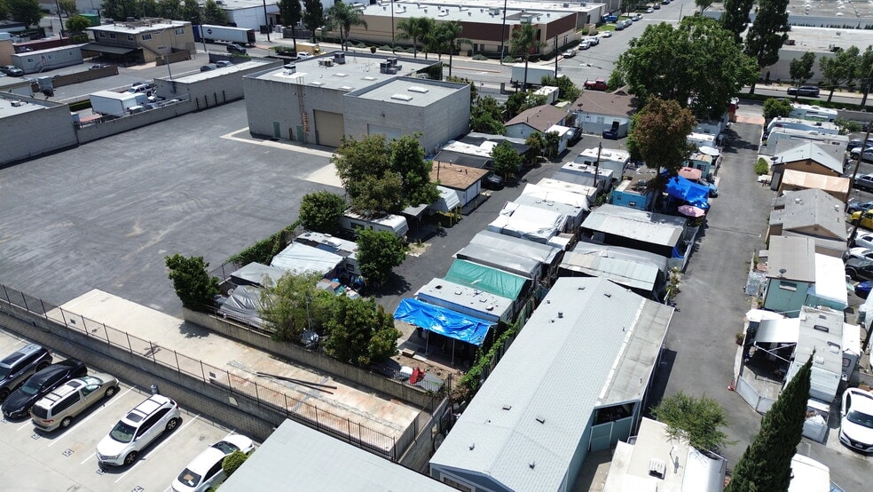 More Photos Of 7233 Somerset Blvd, Paramount Multifamily For Sale