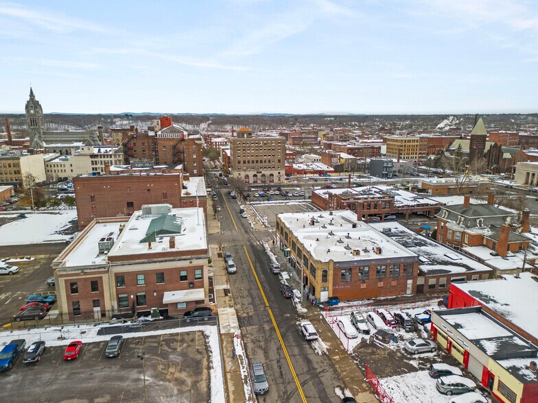 More Photos Of 98 Suffolk St, Holyoke Storefront Retail Office For Lease