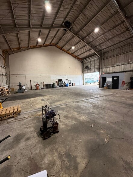 More Photos Of 10060 Highway 178, Olive Branch Warehouse For Sale