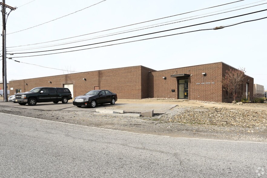 More Photos Of 4906-4920 Van Epps Rd, Brooklyn Heights Manufacturing For Lease
