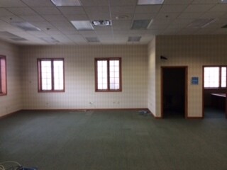 More Photos Of 2429 Randall Rd, Carpentersville Storefront Retail Office For Lease