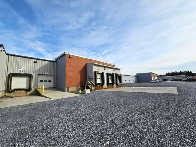 More Photos Of 141 Innovation Dr, Duncansville Warehouse For Lease