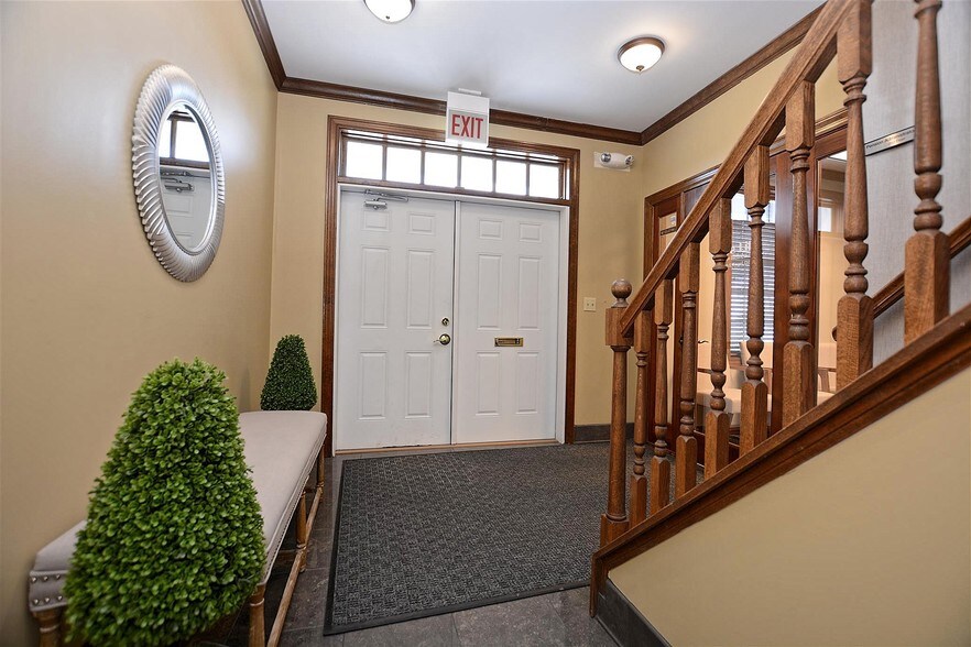 More Photos Of 1626 W Colonial Pky, Inverness Office For Sale