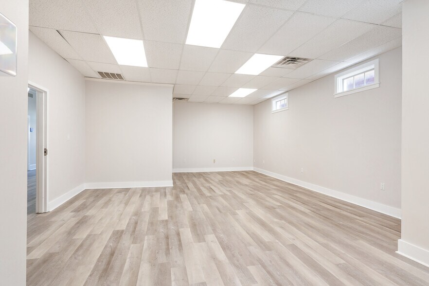 More Photos Of 428 E Scott Ave, Knoxville Loft Creative Space For Sale