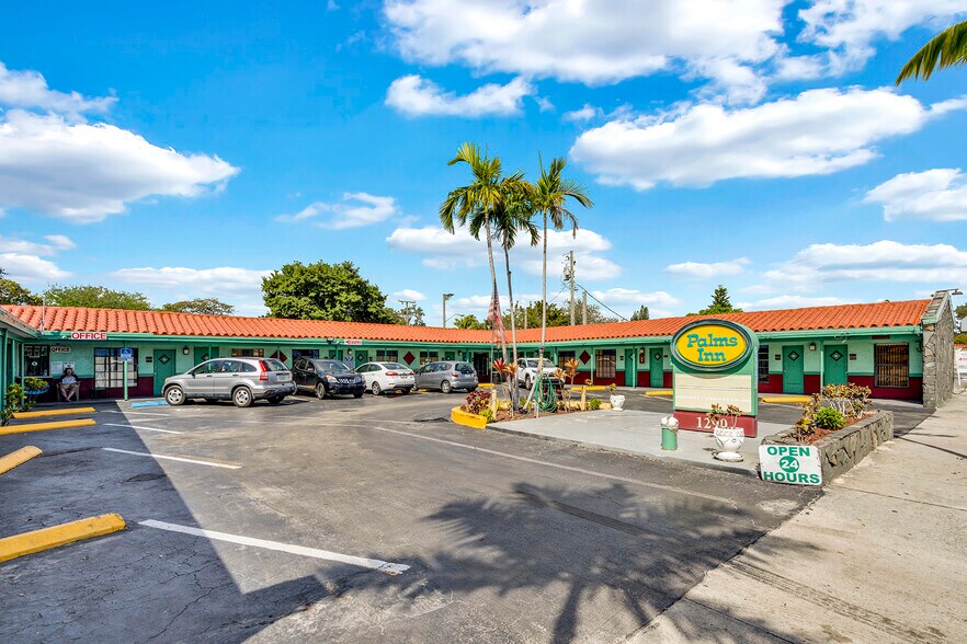 More Photos Of 1290 S Federal Hwy, Dania Beach Hotel For Sale