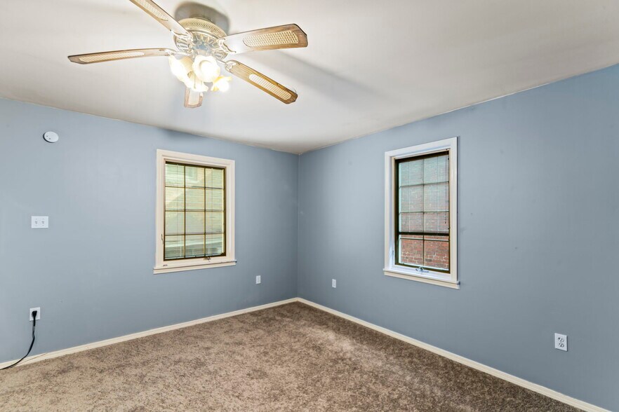 More Photos Of 105 S McDonald St, Mc Donald Office Residential For Sale