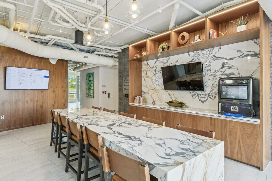 More Photos Of 1701 H St NE, Washington Apartments For Lease