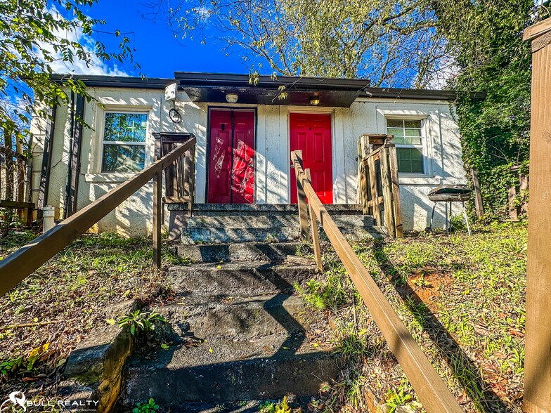 Primary Photo Of 625 Jett St NW, Atlanta Apartments For Sale