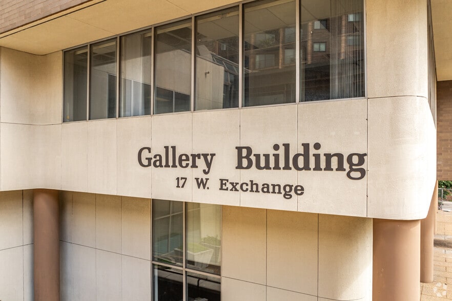 More Photos Of 17 Exchange St W, Saint Paul Medical For Sale