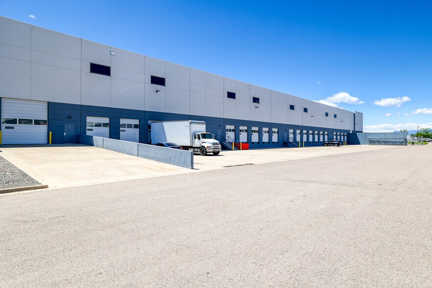 More Photos Of 7450 Clayton St, Denver Warehouse For Lease