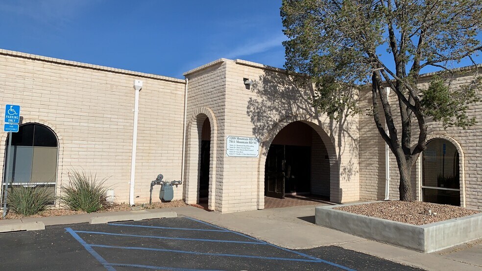 More Photos Of 1209 Mountain Road Pl NE, Albuquerque Office For Sale
