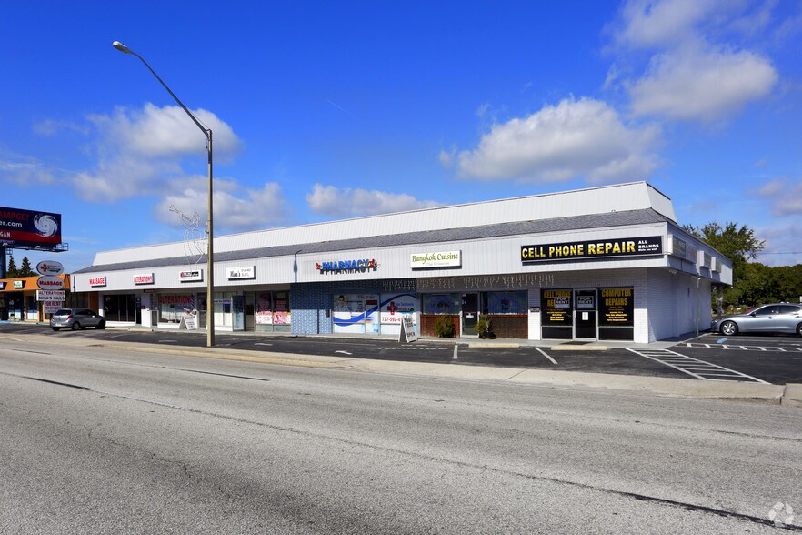 Primary Photo Of 9139 Park Blvd, Seminole Unknown For Lease