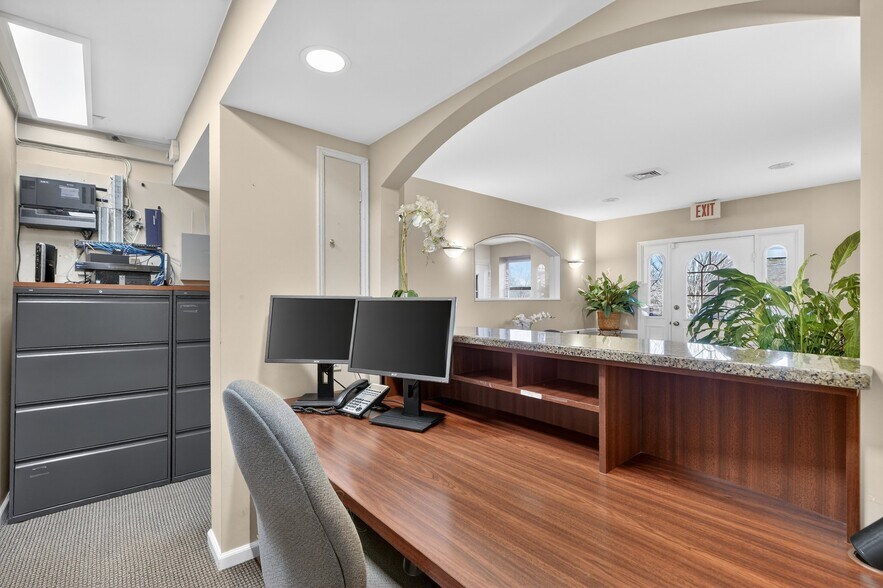 More Photos Of 10 Nosband Ave, White Plains Apartments For Sale