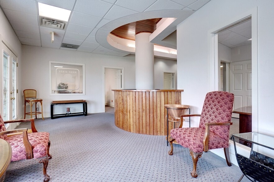 More Photos Of 1303 Northwest Hwy, Garland Medical For Lease