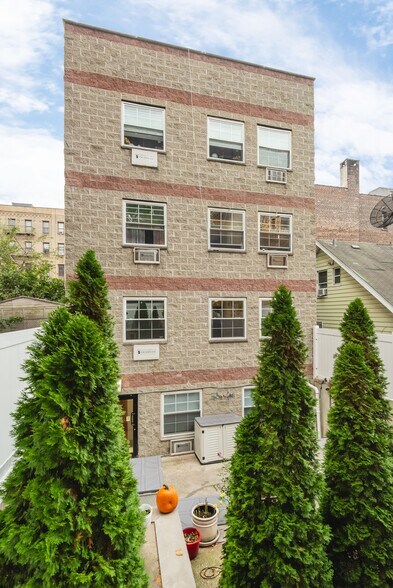 More Photos Of 253 E 206th St, Bronx Apartments For Sale