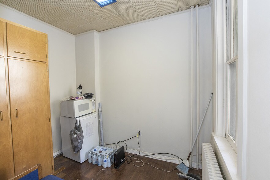More Photos Of 731 Washington St, Reading Multifamily For Sale