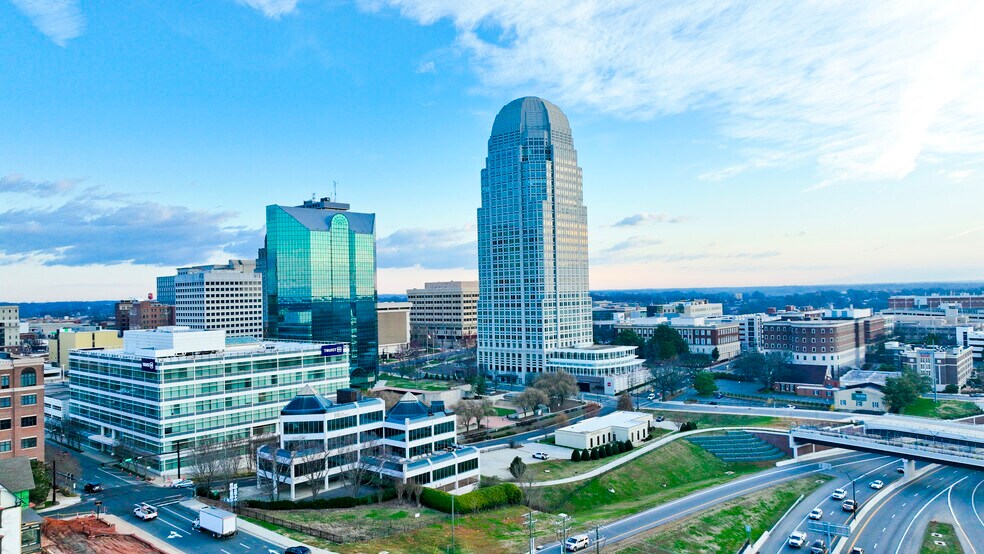 More Photos Of 250 W First St, Winston-Salem Loft Creative Space For Lease