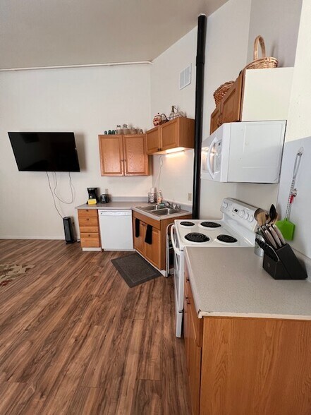 More Photos Of 217 W Masonic Ave, Cripple Creek Apartments For Sale