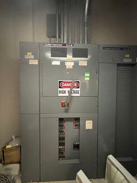 More Photos Of 1547 Columbia Tpke, Castleton Medical For Sale