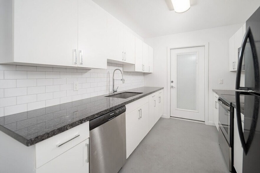 More Photos Of 4401 N 21st St, Phoenix Apartments For Sale