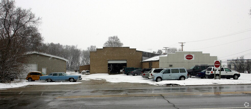 More Photos Of 20020 E Grant Hwy, Marengo Warehouse For Sale