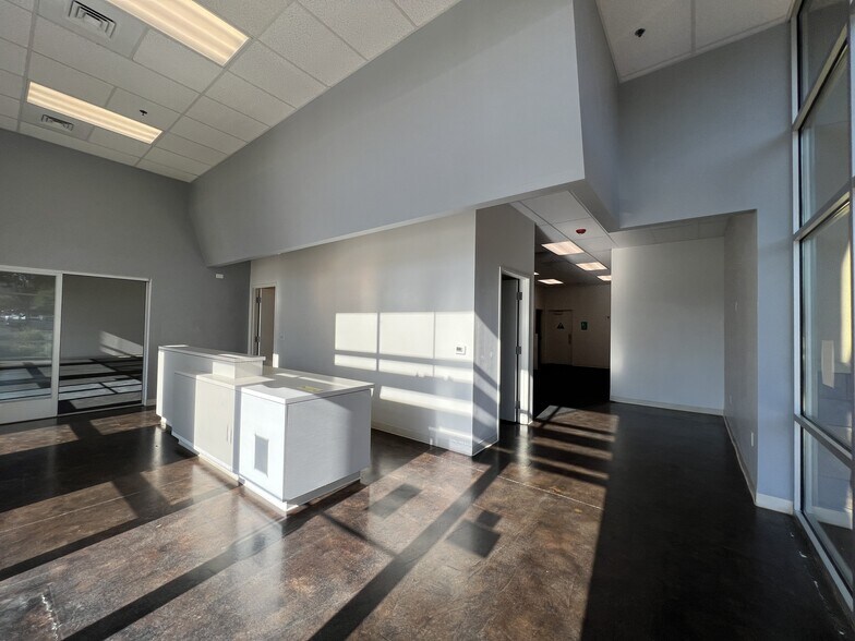 More Photos Of 1230-1240 Churn Creek Rd, Redding Unknown For Lease