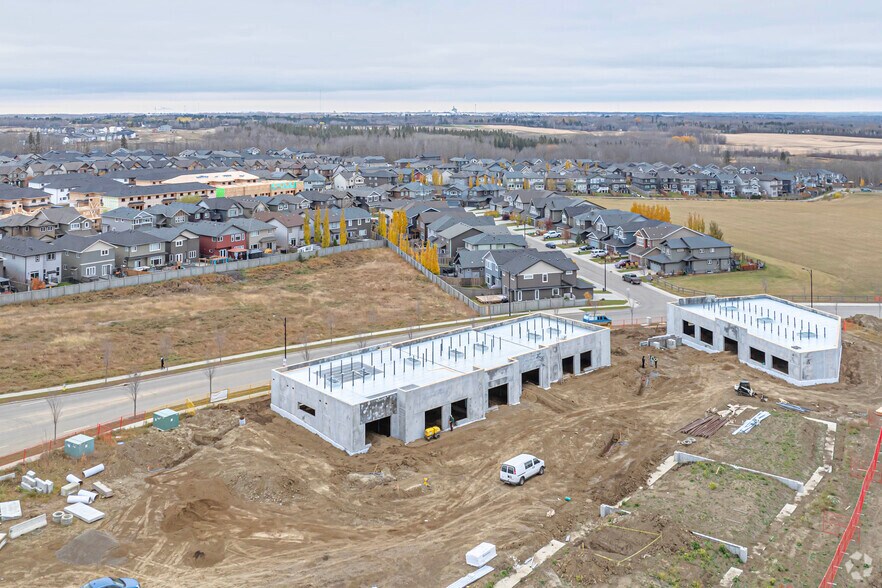 More Photos Of 475 Hawks Ridge Blvd NW, Edmonton Unknown For Lease