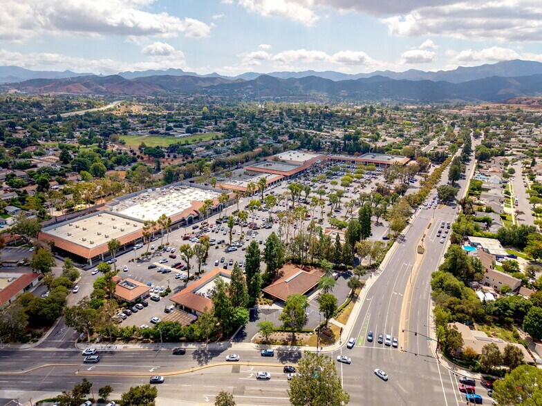 More Photos Of 1300-1530 N Moorpark Rd, Thousand Oaks Unknown For Lease