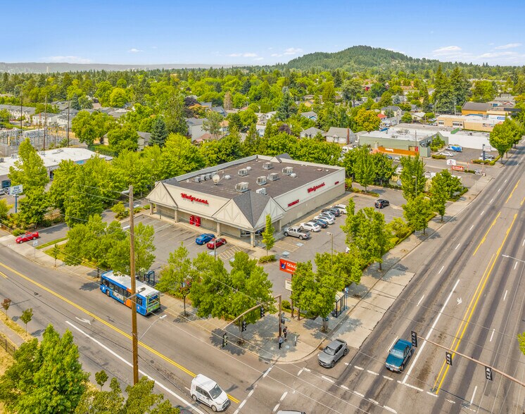 More Photos Of 4325 SE 82nd Ave, Portland Drugstore For Sale