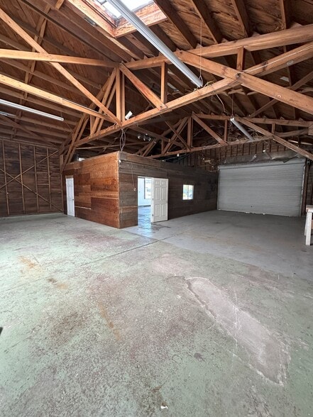 More Photos Of 1 N Cherokee Ln & 543 E Pine St, Lodi General Retail For Sale