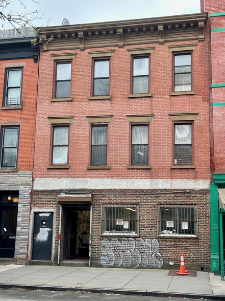 Primary Photo Of 182 DeKalb Ave, Brooklyn Storefront Retail Residential For Lease