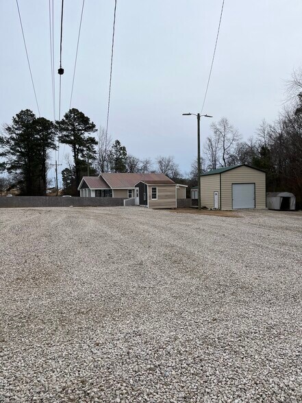 More Photos Of 10757 NC-210, Four Oaks Industrial For Lease