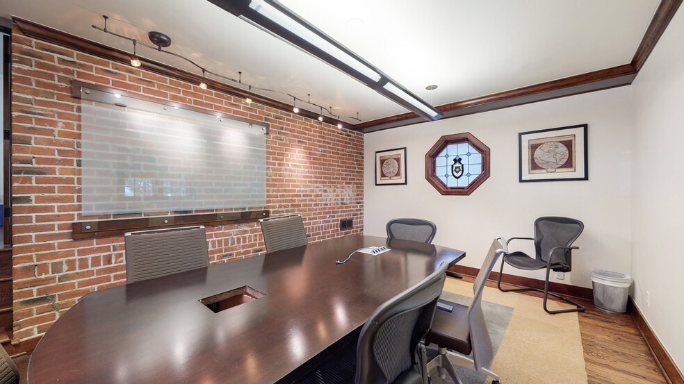 More Photos Of 416 W Oak St, Fort Collins Office For Sale