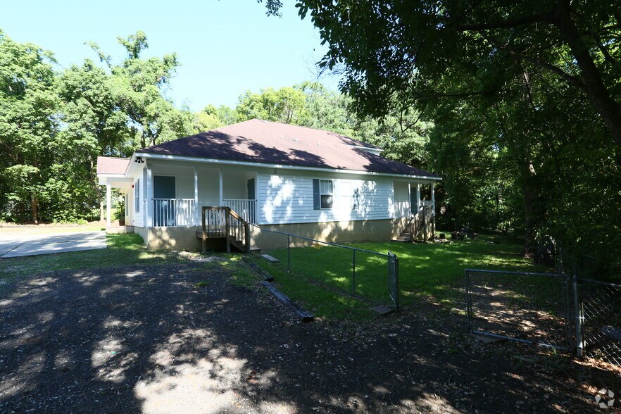 More Photos Of 1602 Airport Dr, Tallahassee Apartments For Sale