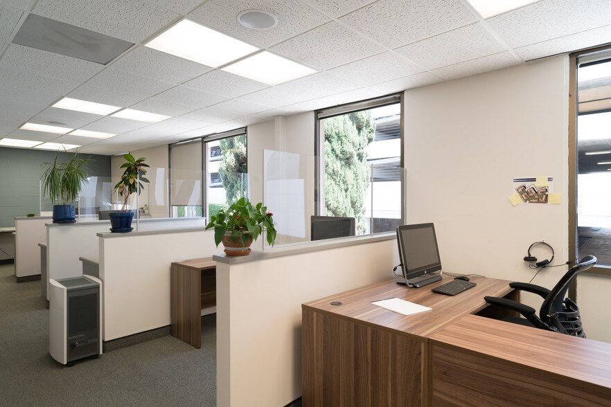 More Photos Of 1627 Pontius Ave, Los Angeles Loft Creative Space For Sale