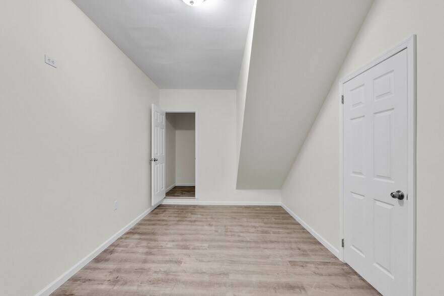 More Photos Of 110 W Ridge St, Lansford Apartments For Sale