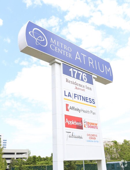 More Photos Of 1776 Eastchester Rd, Bronx Office For Lease