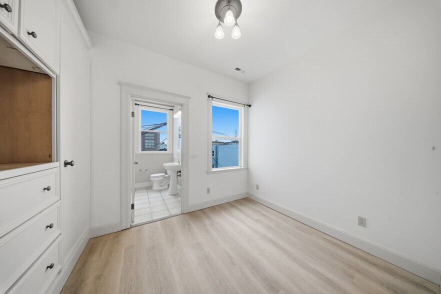 More Photos Of 561 Minna St, San Francisco Multifamily For Sale