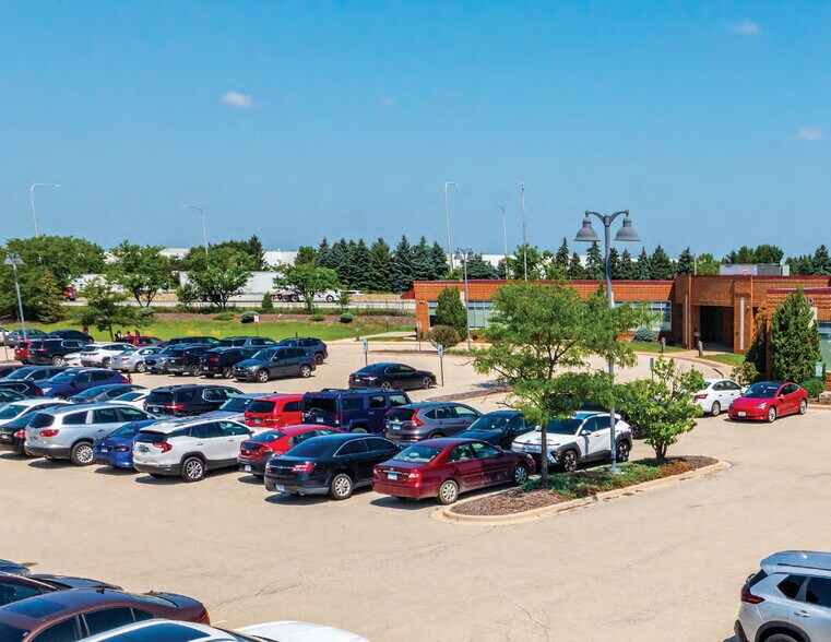 More Photos Of 1400 W Normantown Rd, Romeoville Schools For Sale