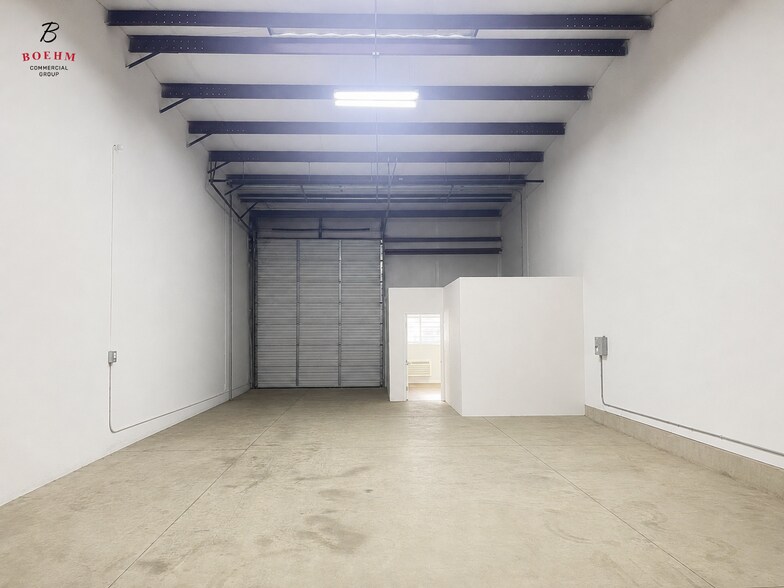 More Photos Of 141 Industrial Dr, Boerne Warehouse For Lease