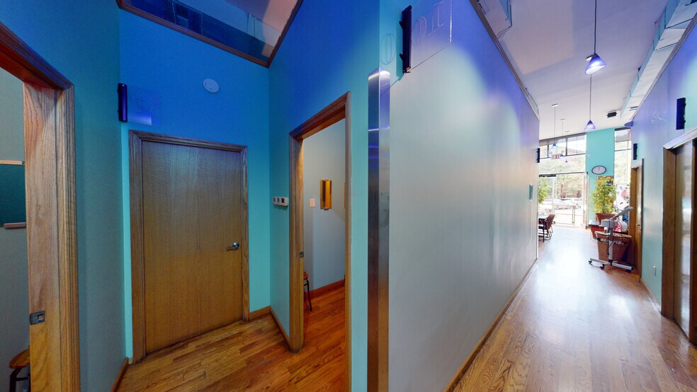 More Photos Of 842 Manhattan Ave, Brooklyn Storefront For Lease