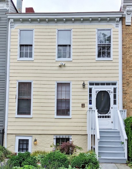 More Photos Of 1804 T St NW, Washington Office For Lease