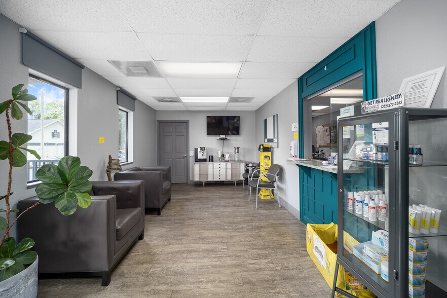 More Photos Of 2300 SE 17th St, Ocala Office For Sale