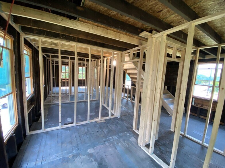 More Photos Of 5718 Lorain Ave, Cleveland Storefront Retail Office For Sale