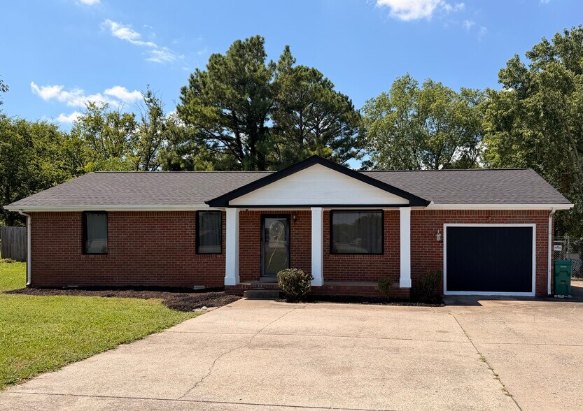 Primary Photo Of 738 Nissan Dr, Smyrna Office For Sale