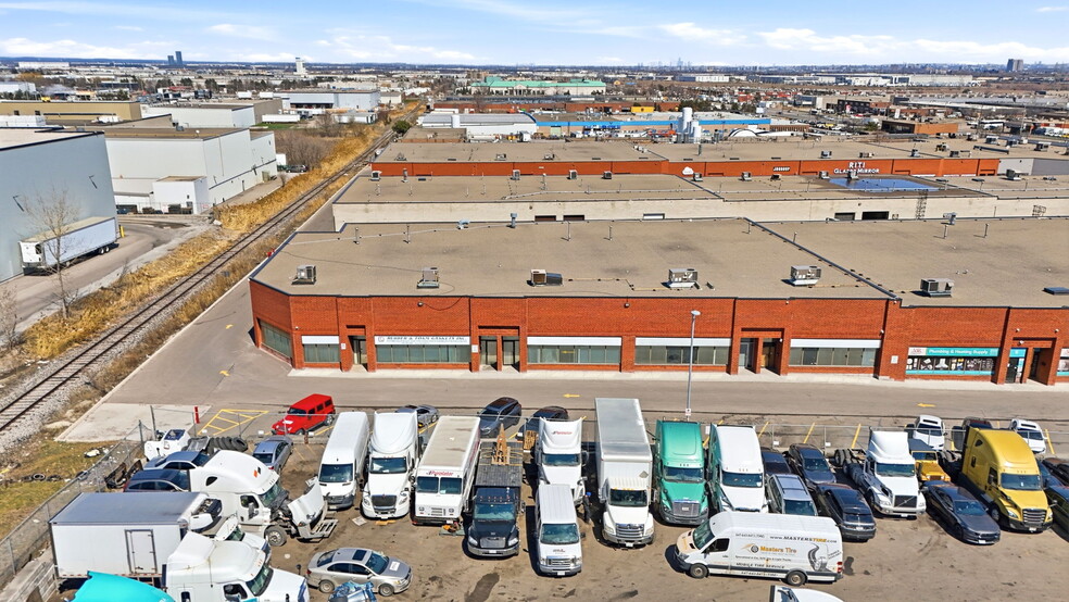 More Photos Of 2074 Steeles Ave E, Brampton Showroom For Sale