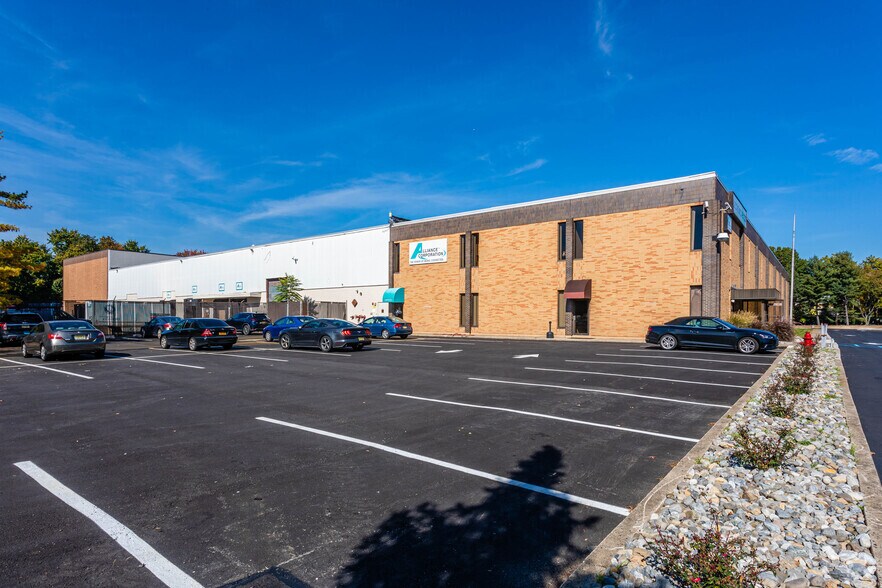 More Photos Of 70 Demarest Dr, Wayne Warehouse For Lease