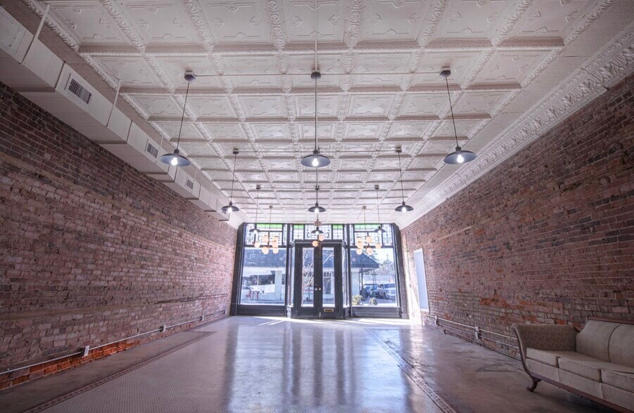 More Photos Of 130 N Arendell Ave, Zebulon Storefront Retail Office For Sale