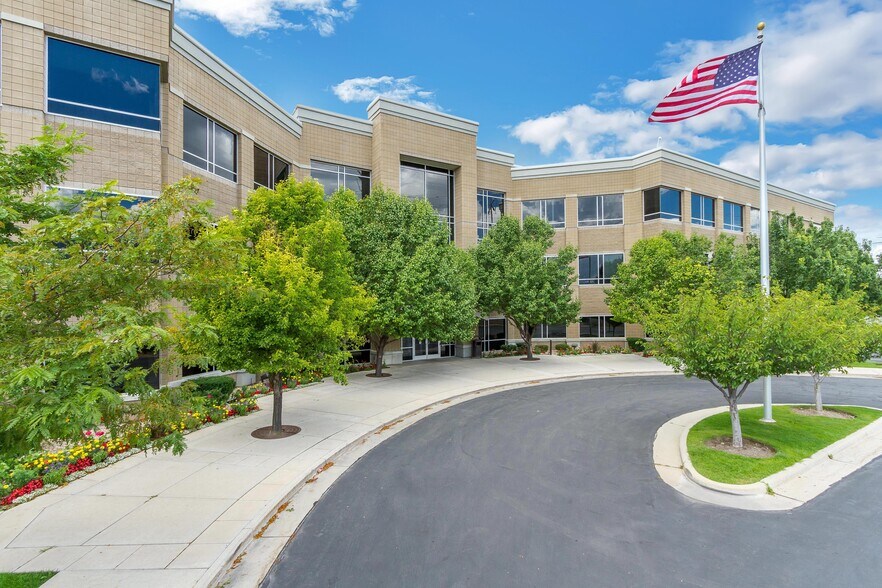 More Photos Of 10619 S Jordan Gtwy, South Jordan Office For Lease