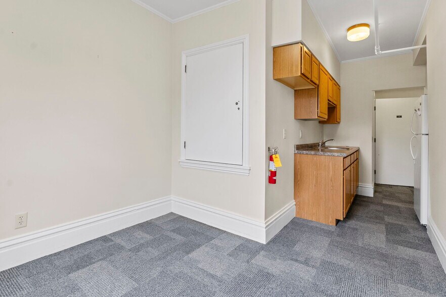 More Photos Of 40 E Main St, Canton Apartments For Sale